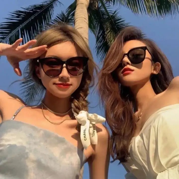丑小鸭的天鹅湖